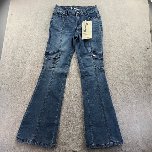 NWT No Boundaries Womens Jeans Size 2 Cargo Bootcut Denim Blue Mid Rise Casual - Picture 15 of 16